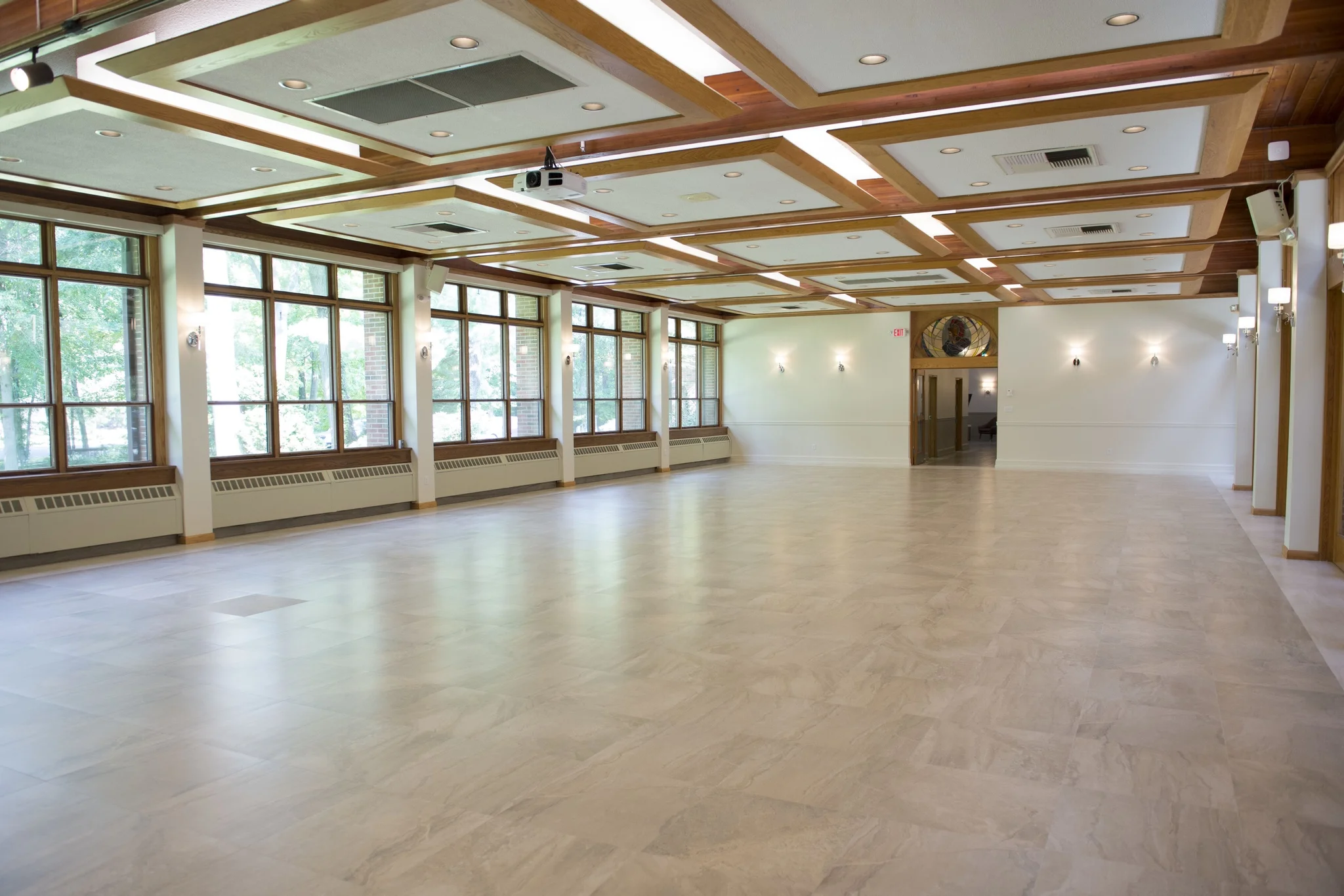 hall2.jpg