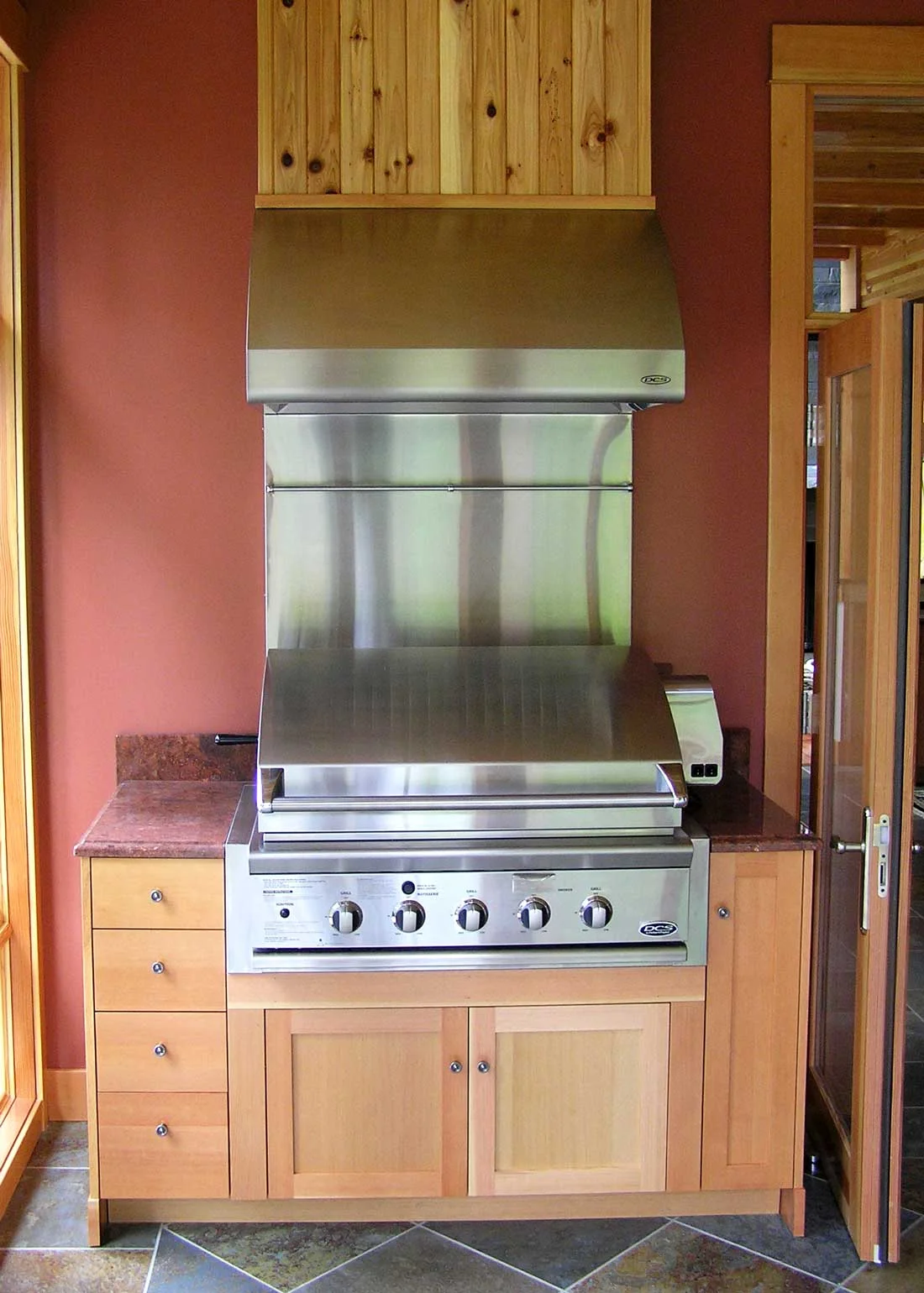 y-woodwallkitchen2.jpg