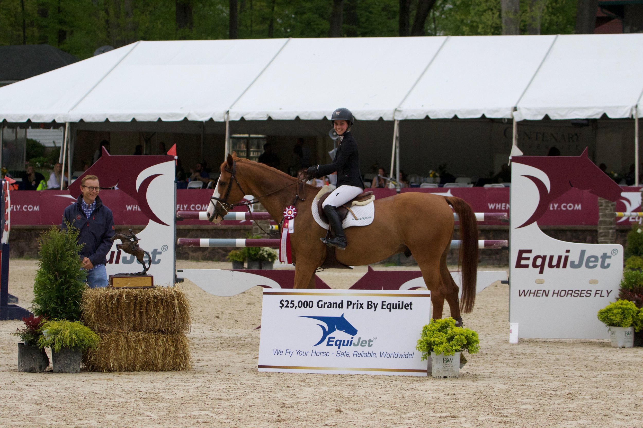 Sima Morgello with EquiJet founder Bastian Schroeder. Photo by Paws and Rewind