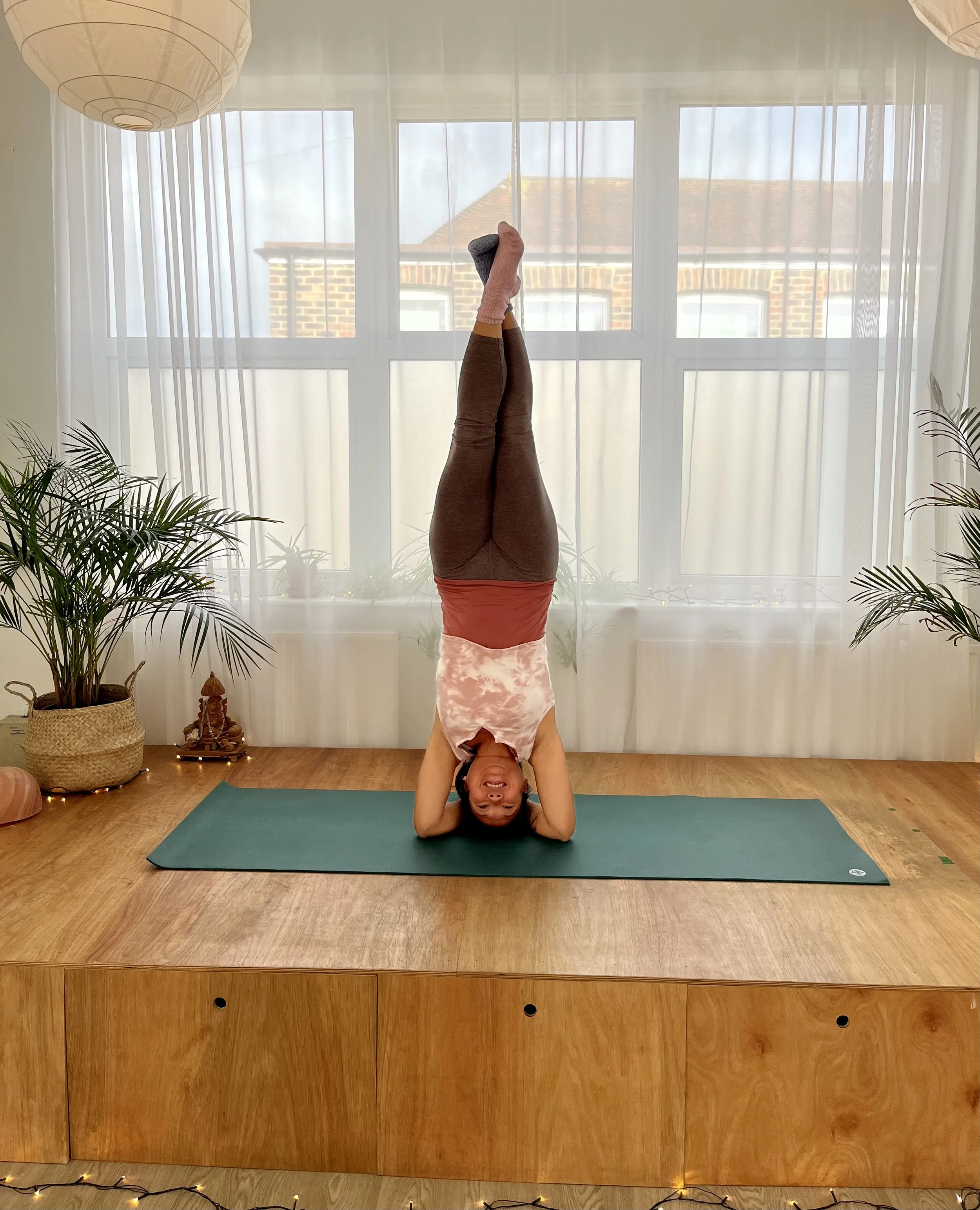 Headstand Workshop with Cherry