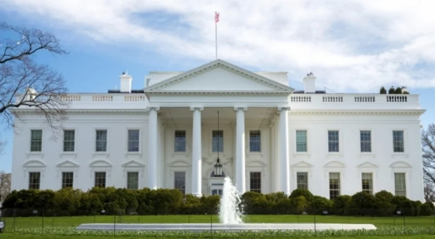 o-WHITE-HOUSE-WASHINGTON-DC-facebook.jpg