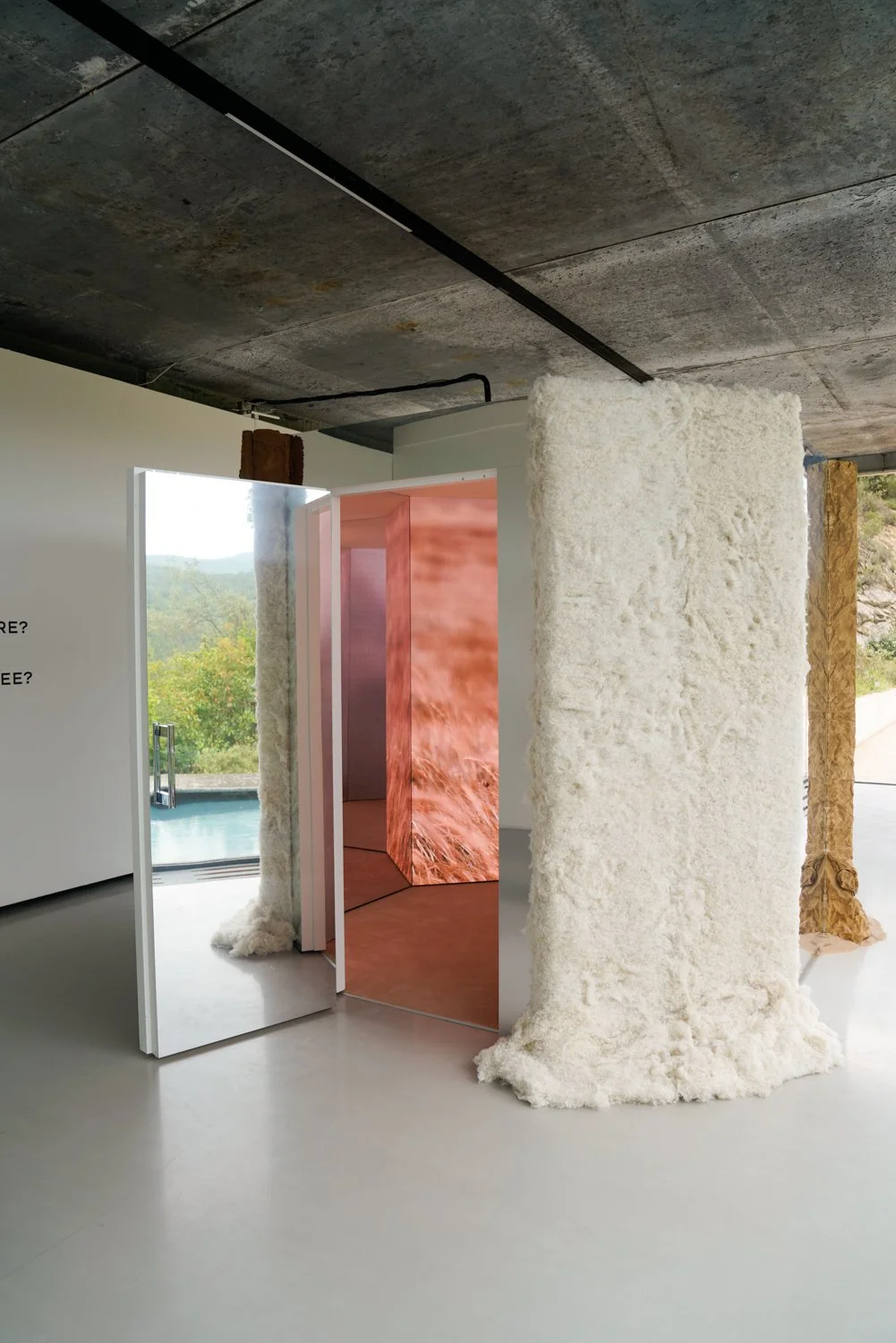 Chanel_Color-Anima_Beige room.jpg