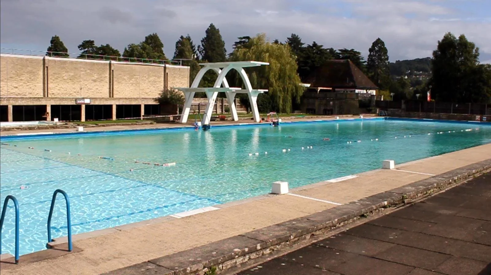  STRATFORD PARK LIDO NEW FILM  LAUNCHED 