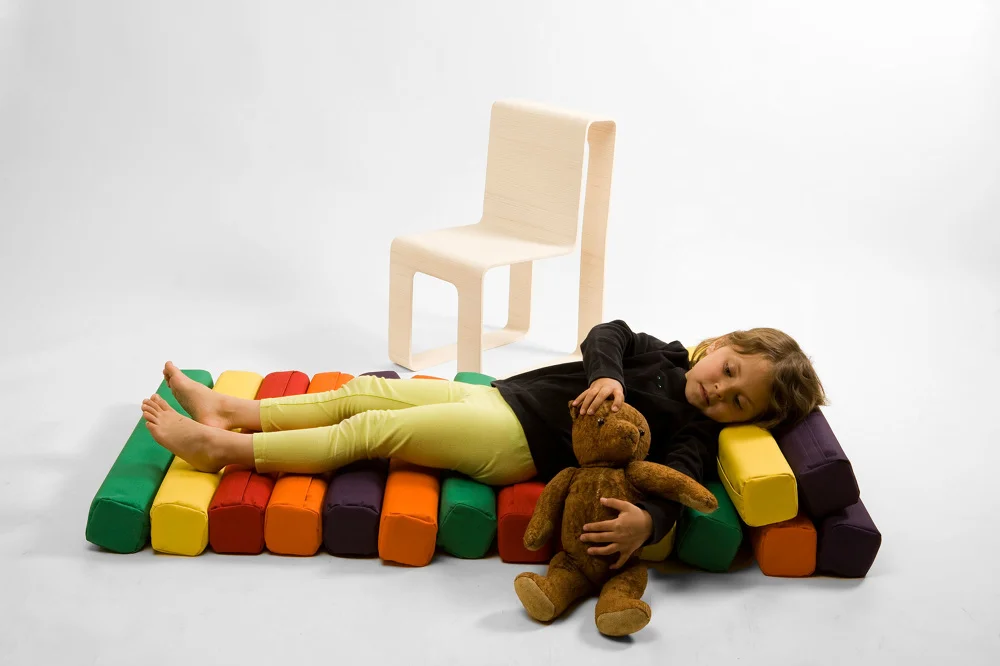 PLAYCHAIR.jpg