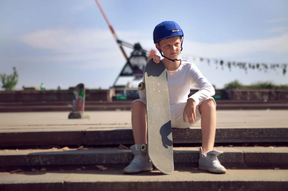 deFORM_helmet_krust_03_1000.jpg