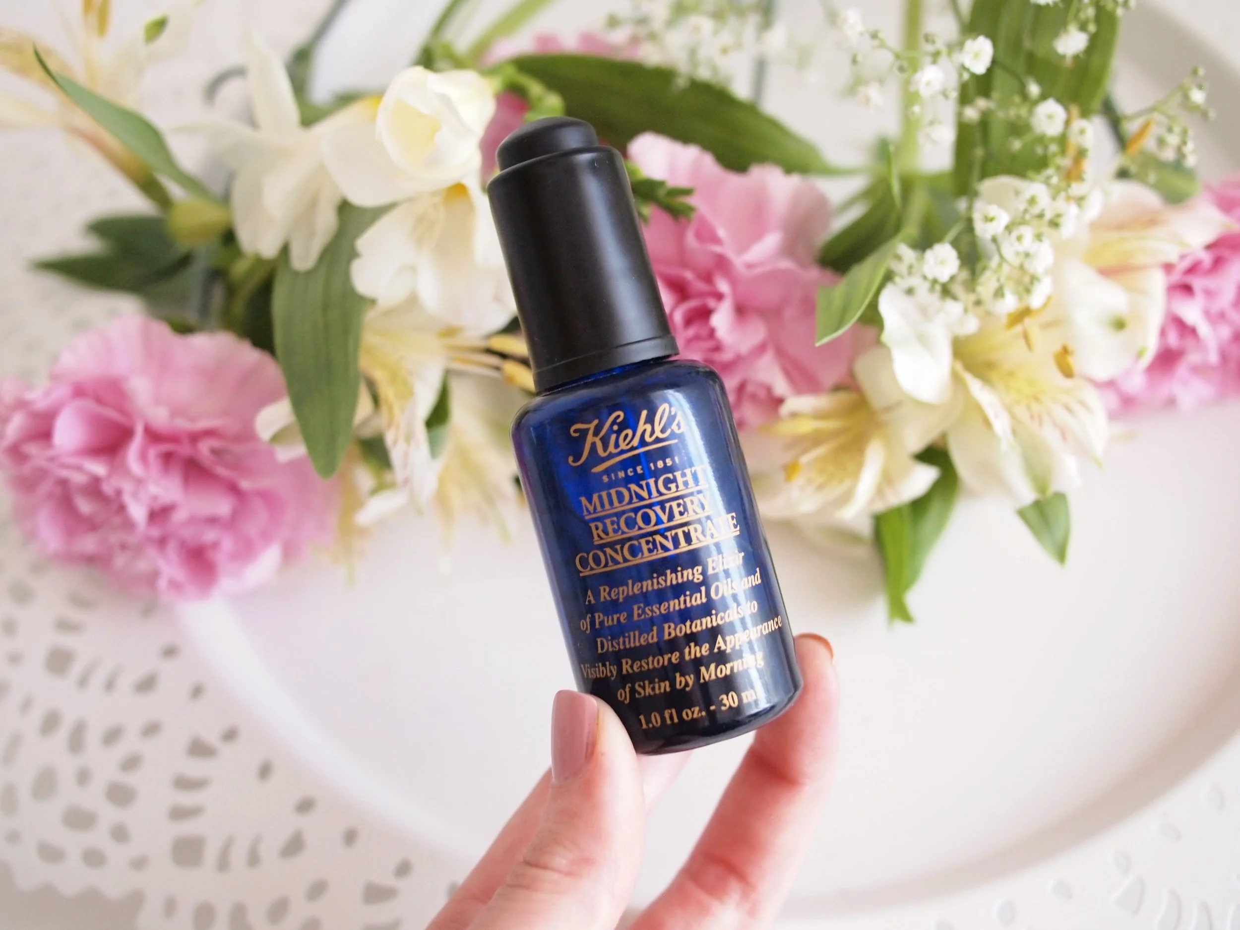 For The Skincare Indulgers: Kiehls Midnight Recovery Concentrate