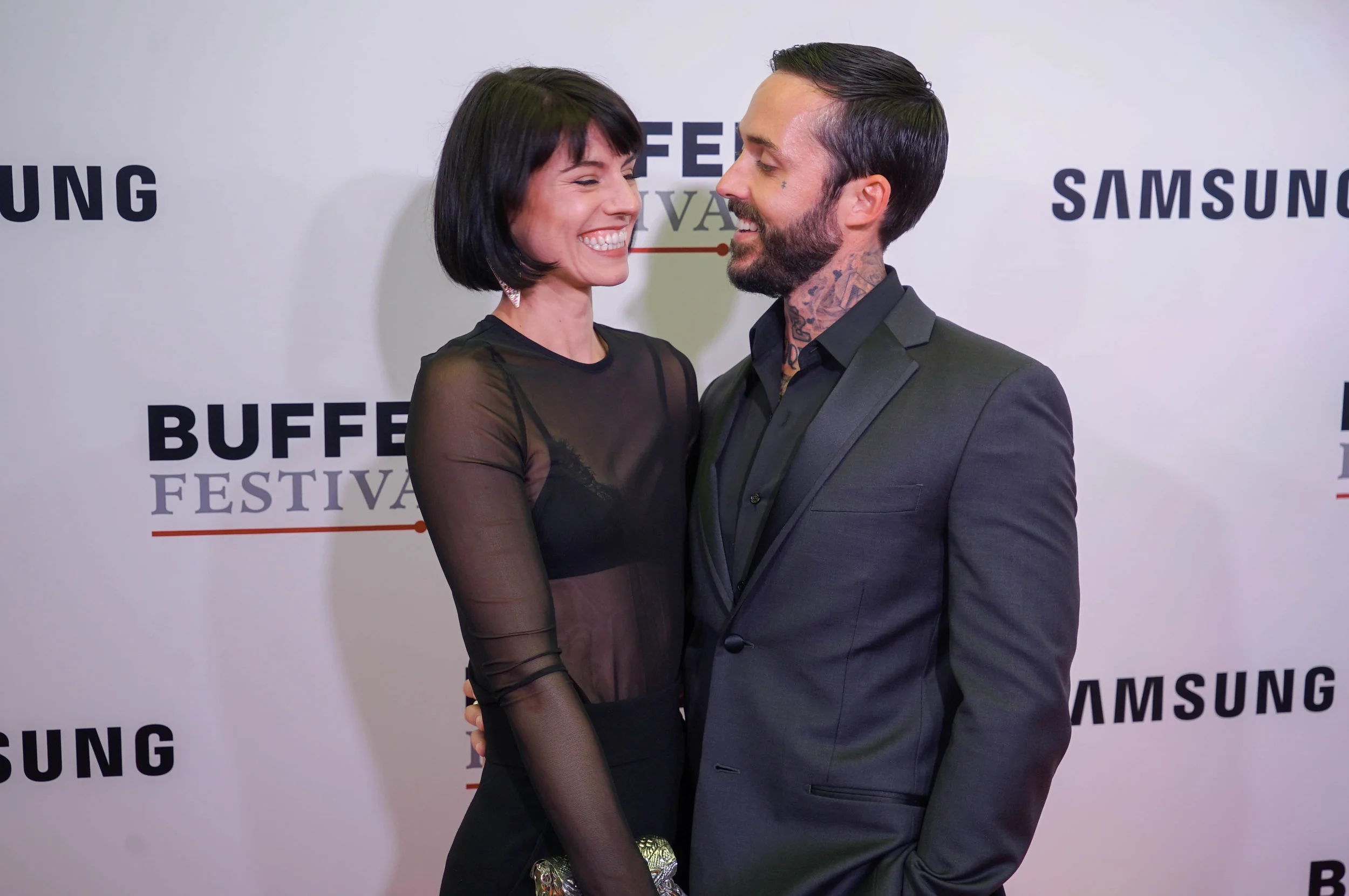 Sorelle Amore & Leon Hill ( SorelleAmore )