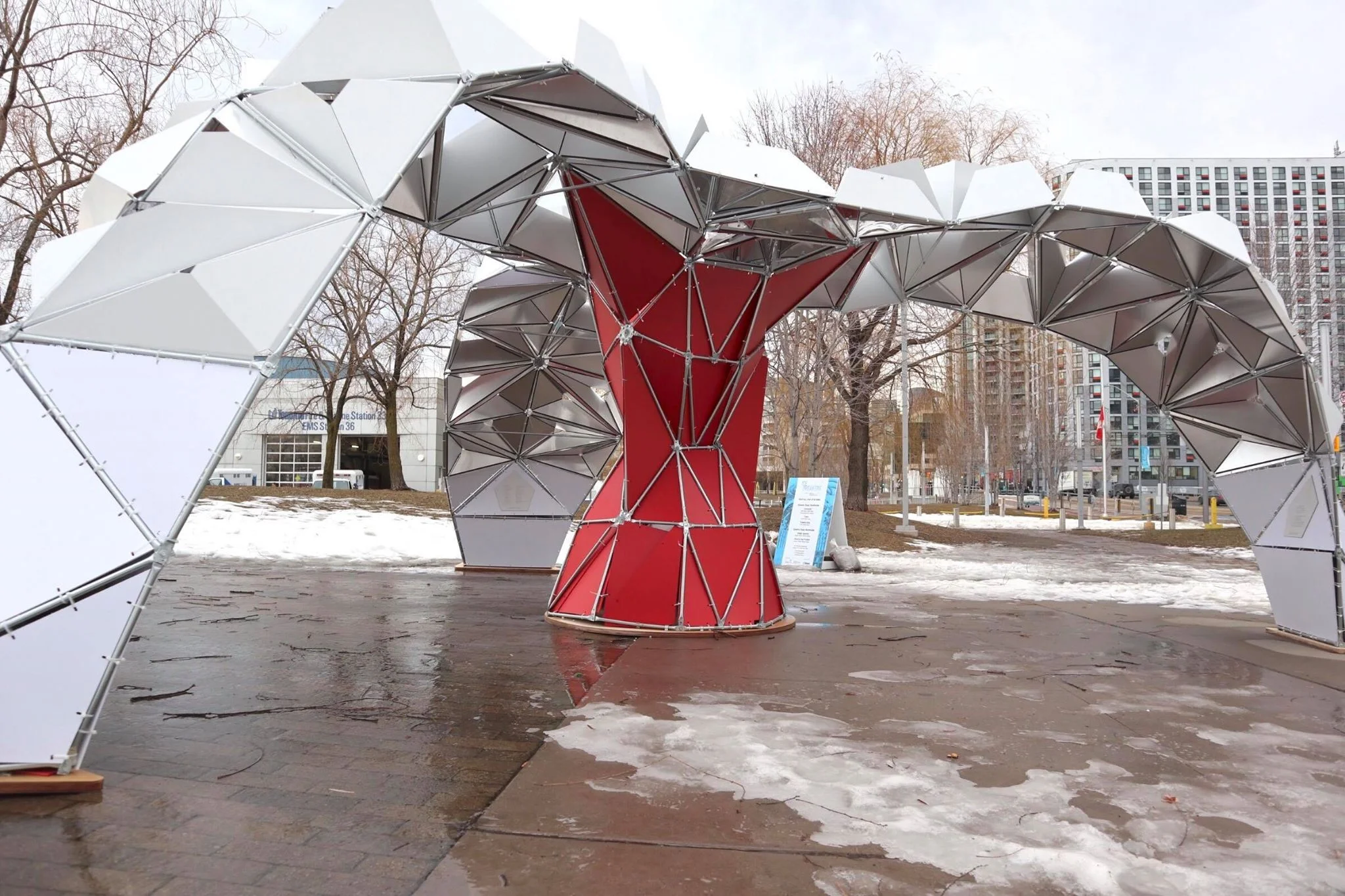 “Tripix” by Ryerson University stands out as a staple installation along the Harbourfront. (CanCulture/Mariah Siddiqui)