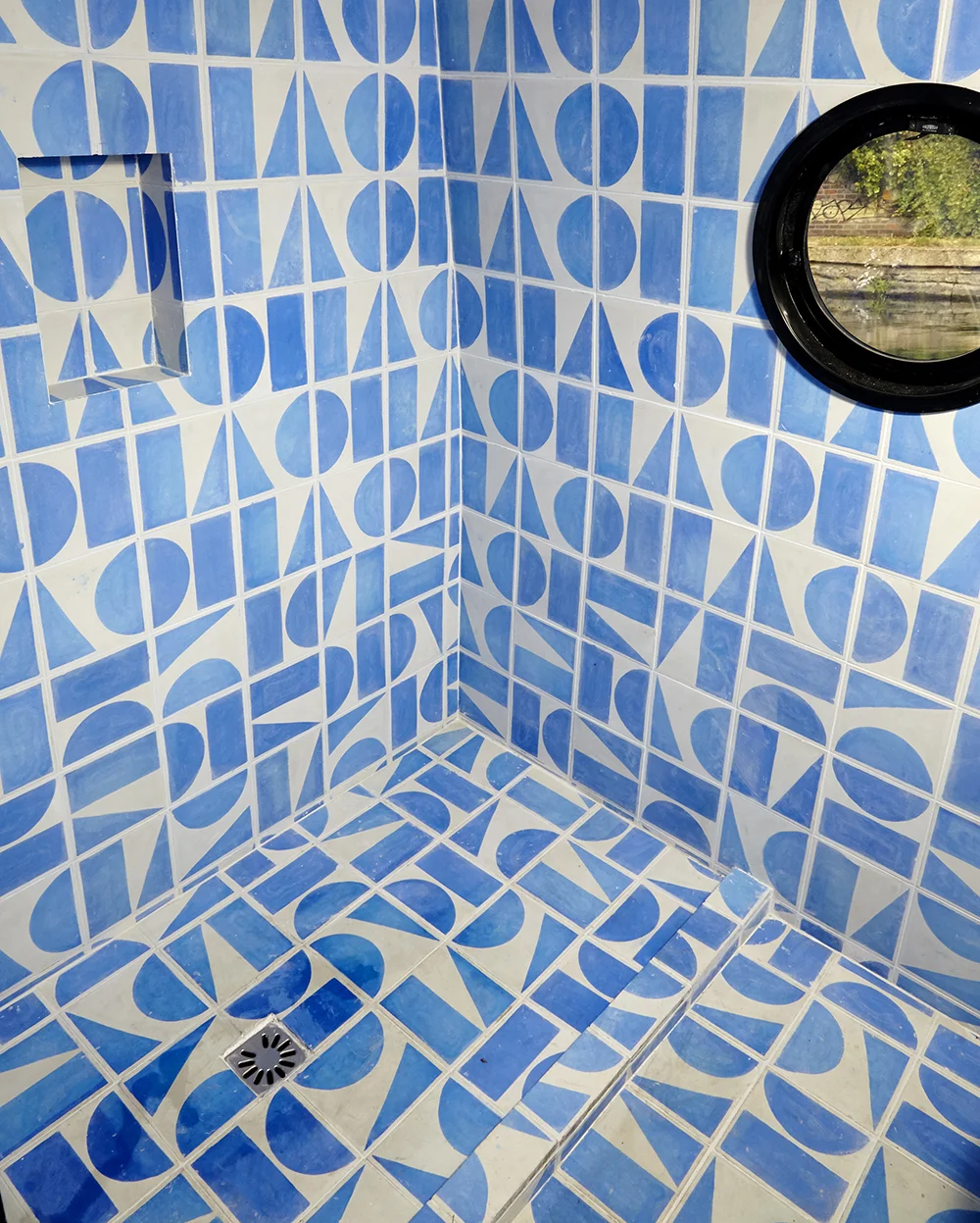 BATHROOM_TILES_03_411.jpg