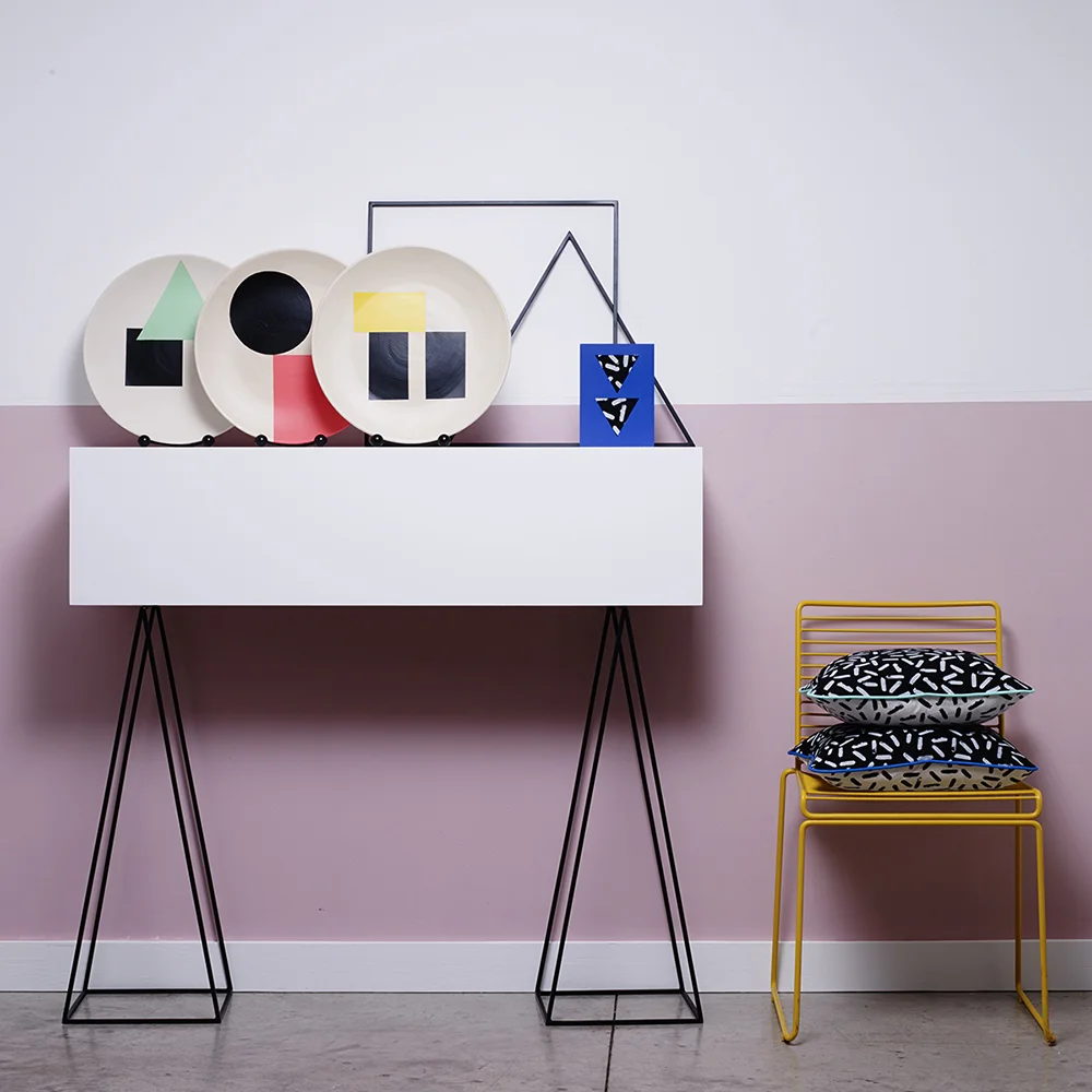SOTTSASS-PLATE-GROUP.jpg