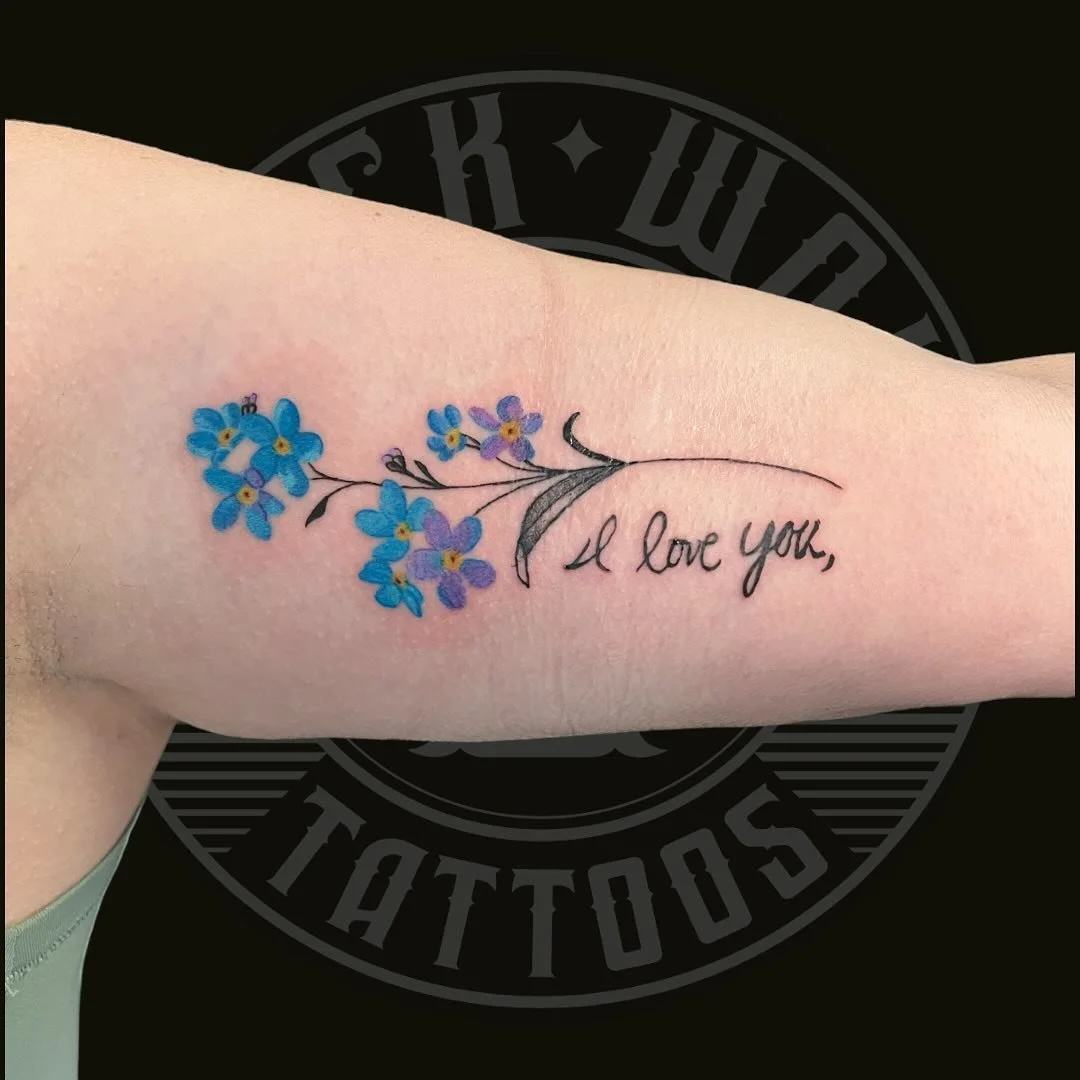 Here is another awesome floral piece done by our very own @mattstatts808 book your appointment today