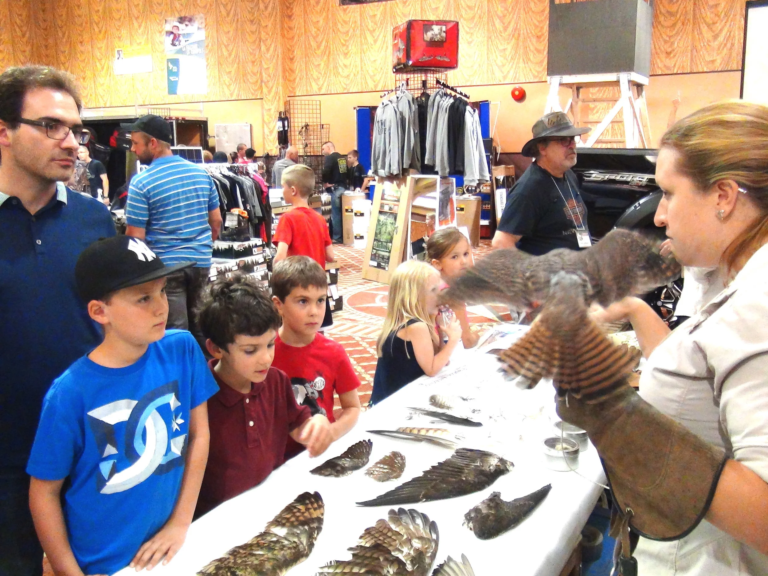 Pour favoriser encore plus la relève, les 0 - 18 ans seront admis tout à fait gratuitement sur le parquet du Salon durant les trois jours de l’évènement. (Photo Salon National Chasse Pêche Plein Air Rimouski)