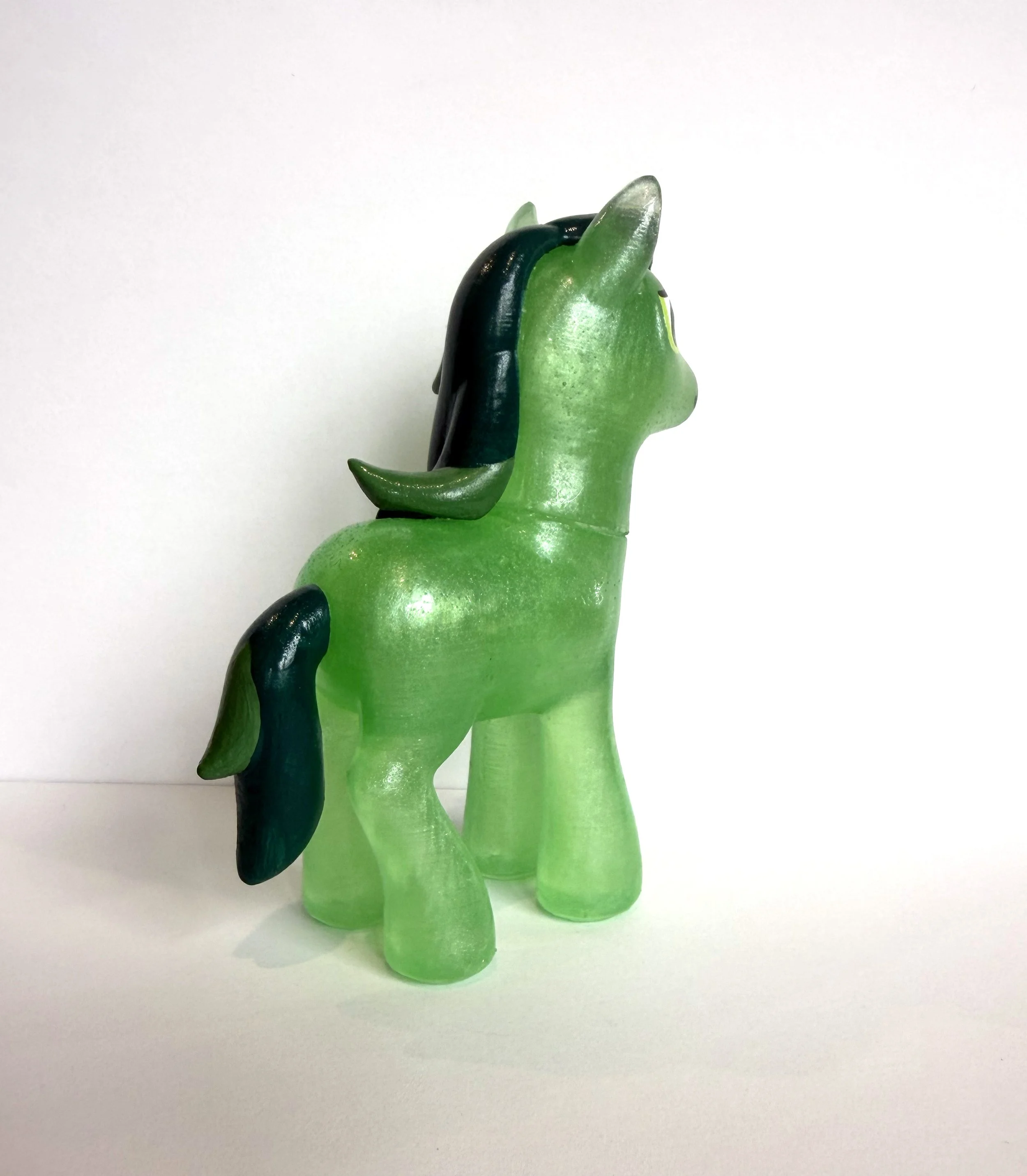Greenie_back34.jpg