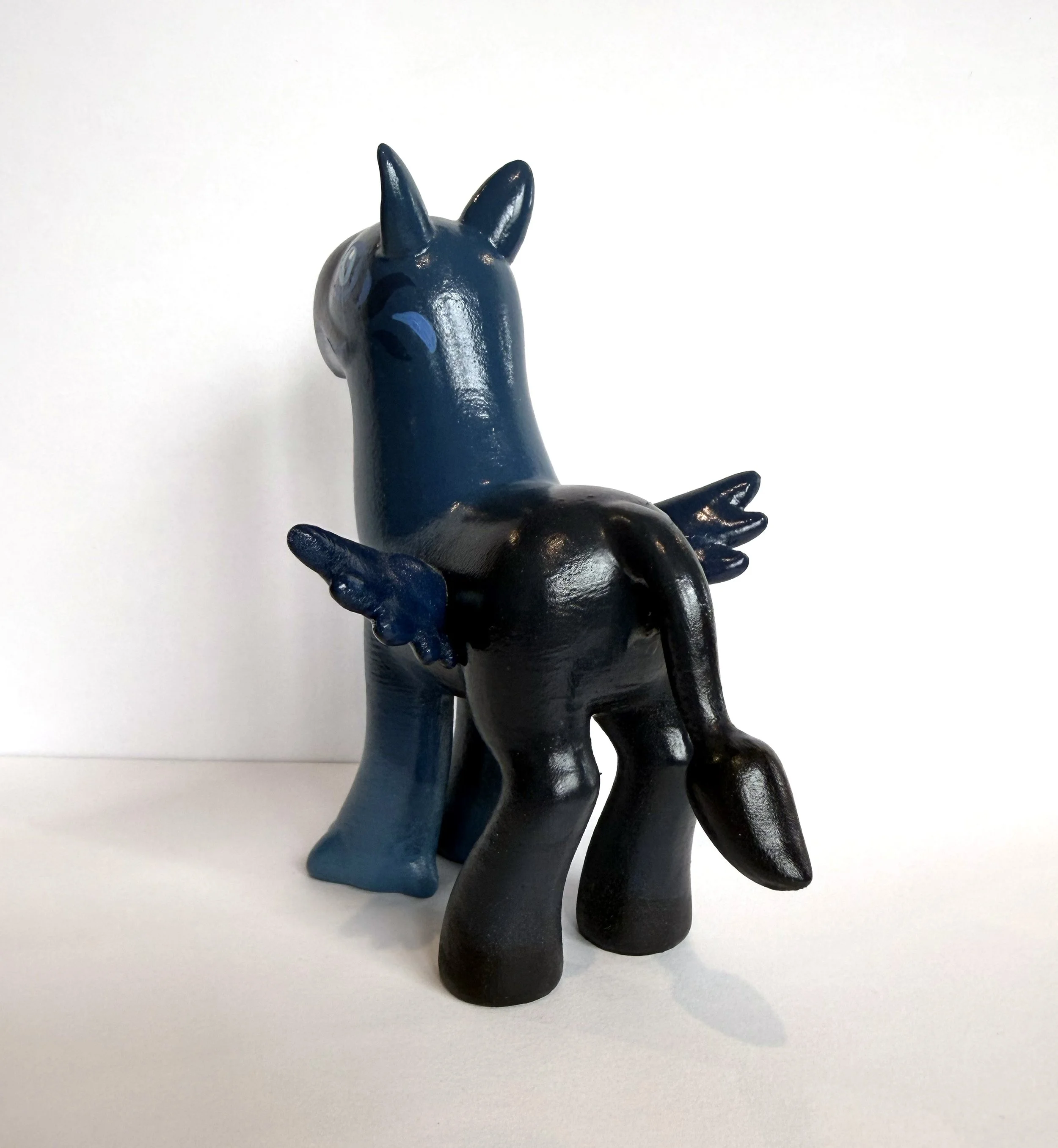 Gyrphongoth_back34.jpg