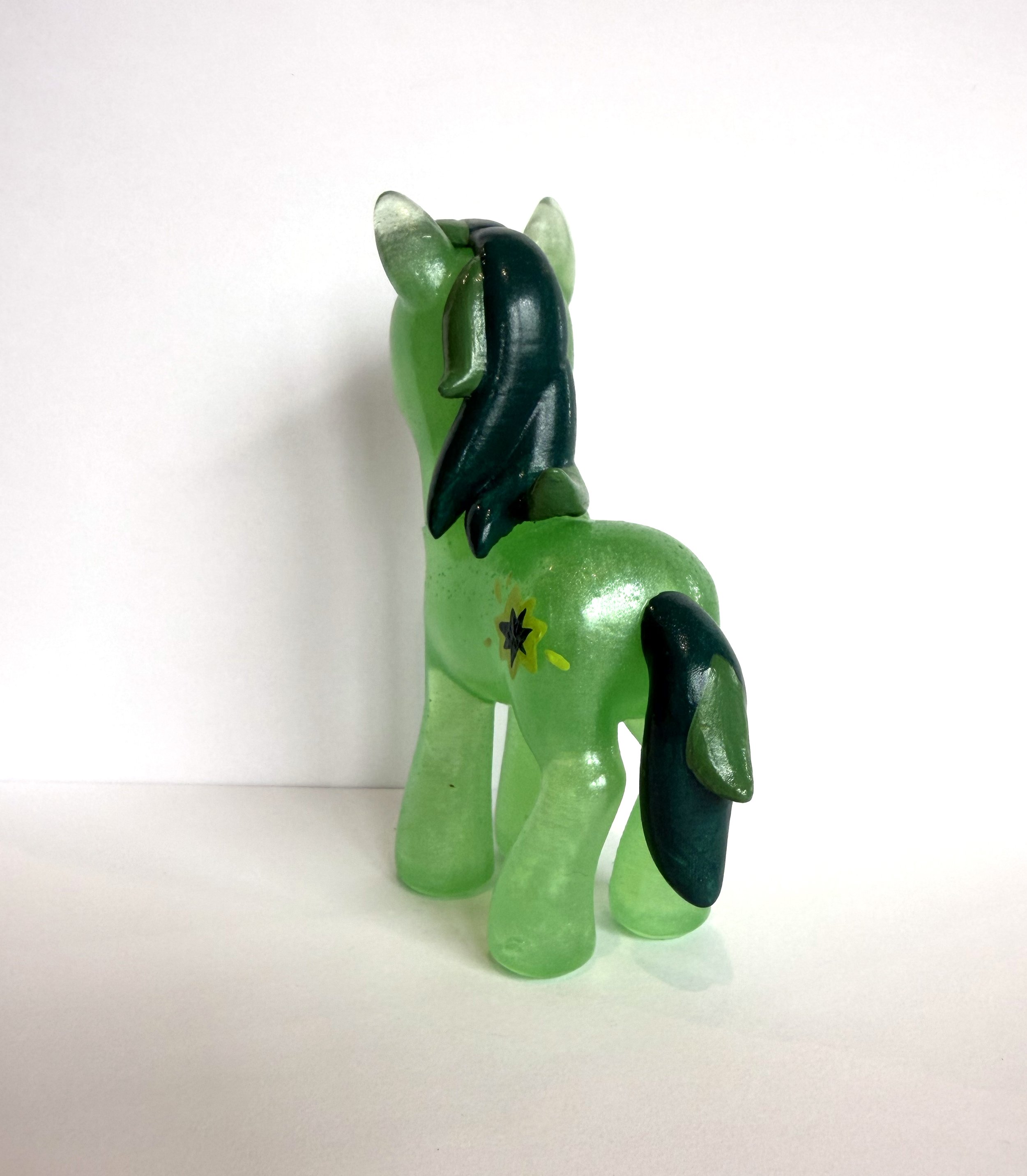 Greenie_back.jpg