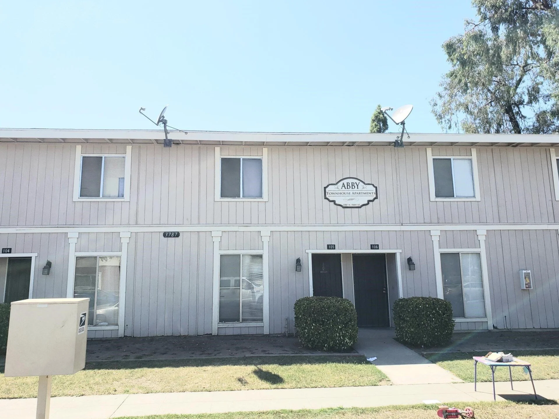 3787 N ABBY ST l FRESNO, CA l 8 UNITS
