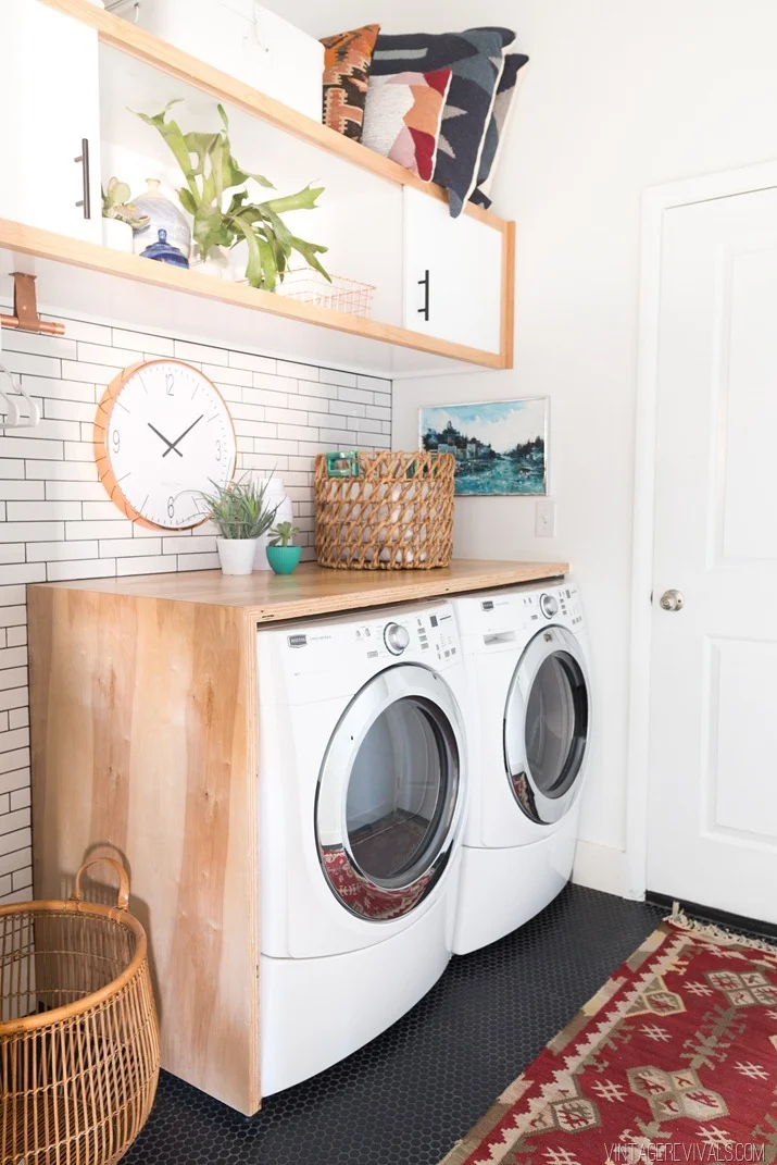 I really like the smell of laundry rooms.
