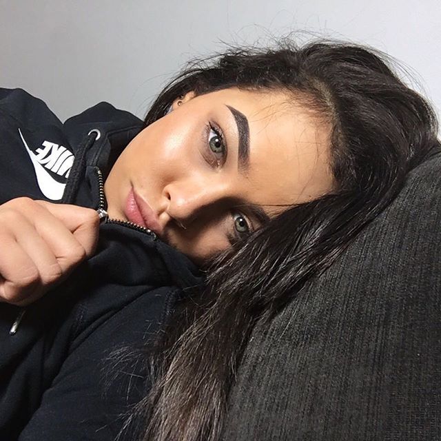 nastygall:

Nisrina Sbia