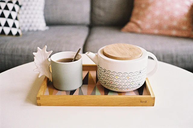 grett:

Tea time. by Hello i’m Wild ! on Flickr.


The simple things.