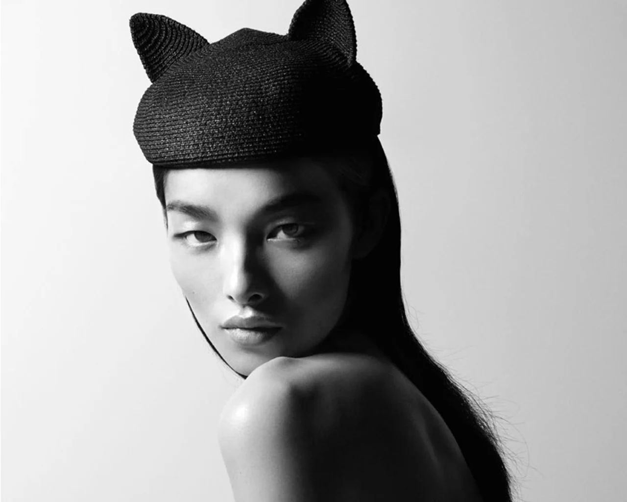 senyahearts:

Fei Fei Sun in “Best 5” for Vogue Turkey, March 2015Photographed by: Cuneyt Akeroglu