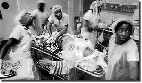 lolust:

african-yogi:

ugh-hey:

neptunespresenttheclones:

high-rollin:

duchesssx:

desertmanian:


African American doctors attempting to save the life of a Klu Klux Klan member:
This photo left me speechless, this is what respect is. 

this is …