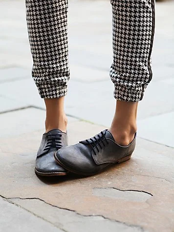 urbnite:

Borden Darby Shoe