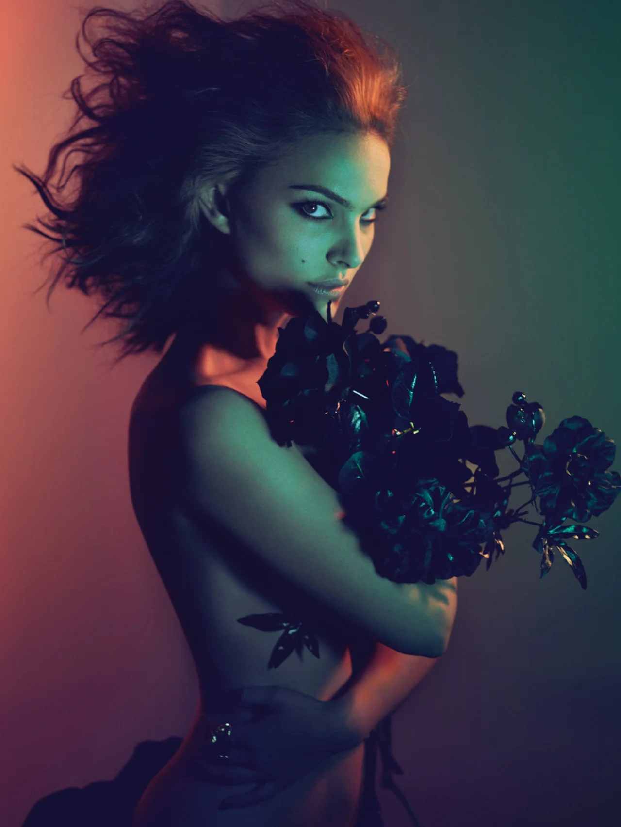 verygoodurl:

wmagazine:

Life is a bunch of roses.
Natalie Portman shot by Mert Alas and Marcus Piggott; W magazine May 2005. 

Apparently me

She&rsquo;s beautiful.