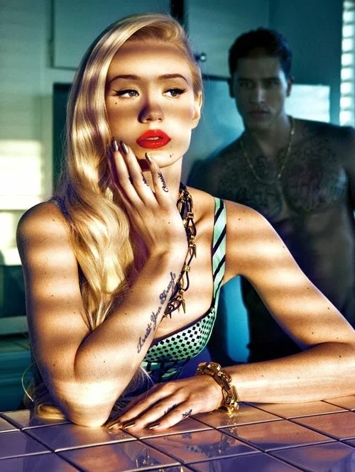 isaabelml:

Imagen vía We Heart It - https://weheartit.com/entry/135139045