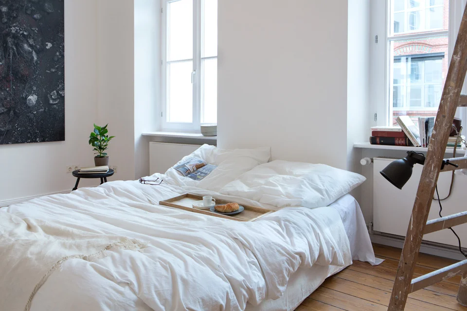 That canvas though. I need somewhere like that.