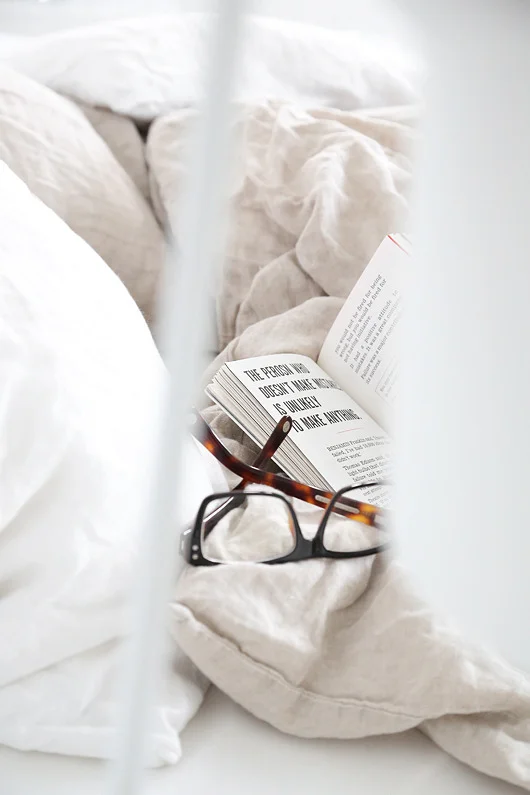 clubmonaco:

Little Sunday things.