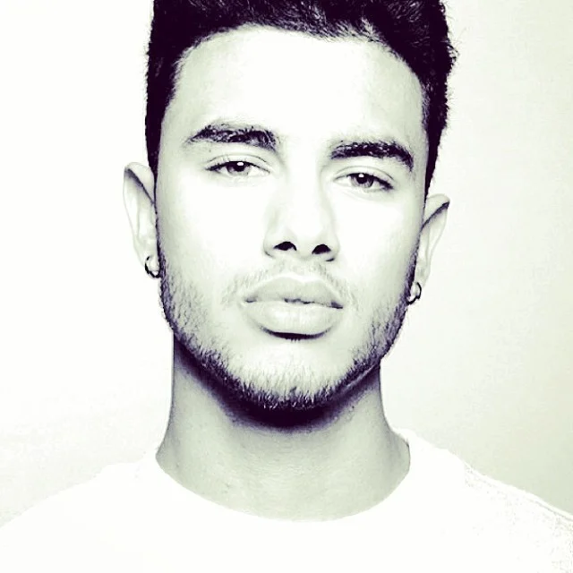 pharaohlaith:

#tbt some time ago.

Wait, omg this guy is really attractive.