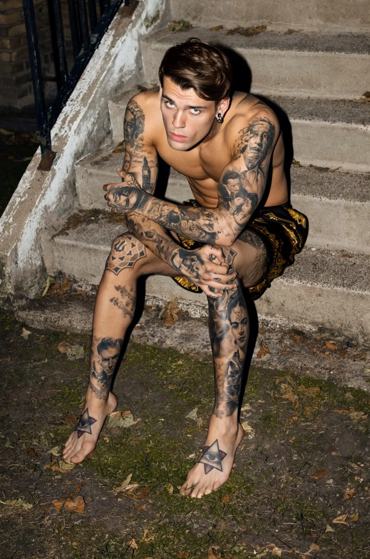 modestwhore:

innabk:

Stephen James Hendry

.
