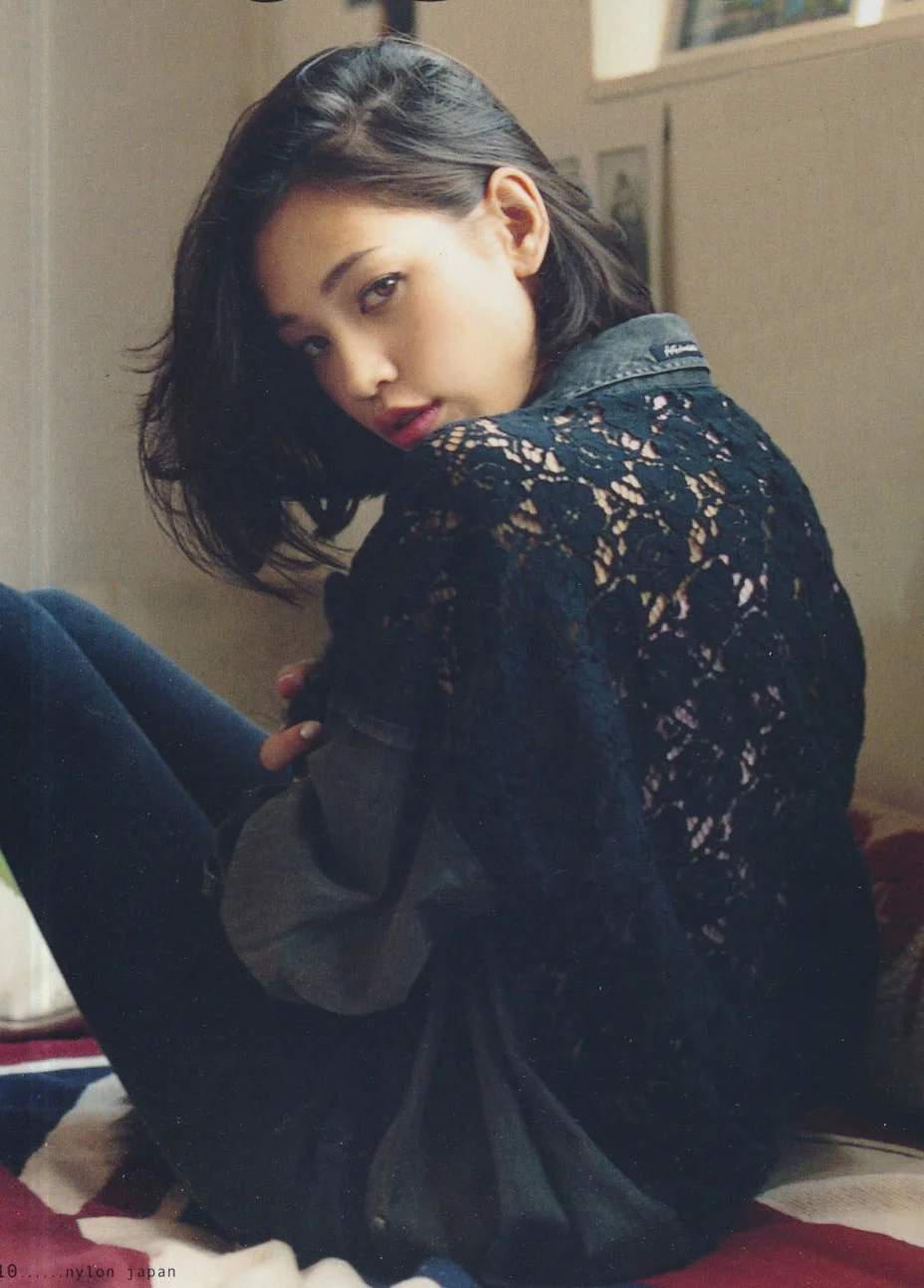 fyeahkikomizuhara:

nylon japan magazine, november 2012