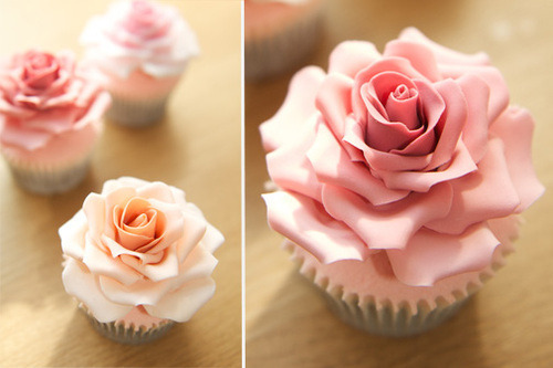 I want these cupcakes at my wedding.
Marriage has been on my mind a lot lately. Not to give anybody pressure to propose to me, but I really just like the idea of planning and organizing a whole extravagant, elegant wedding for a circle of my closest…