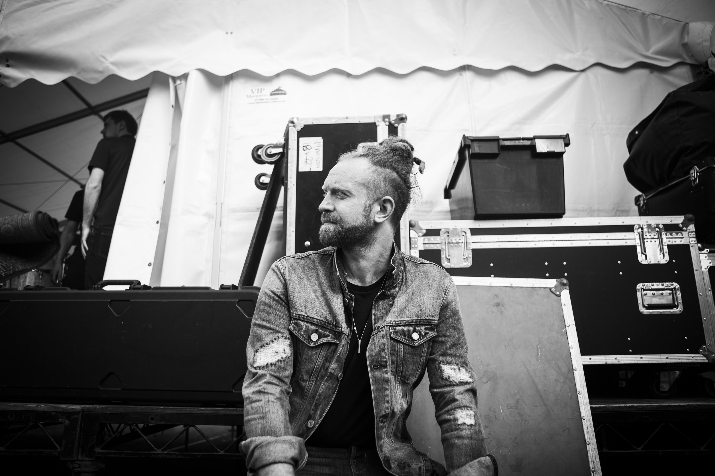 NewtonFaulkner(Unwatermarked)-3.jpg