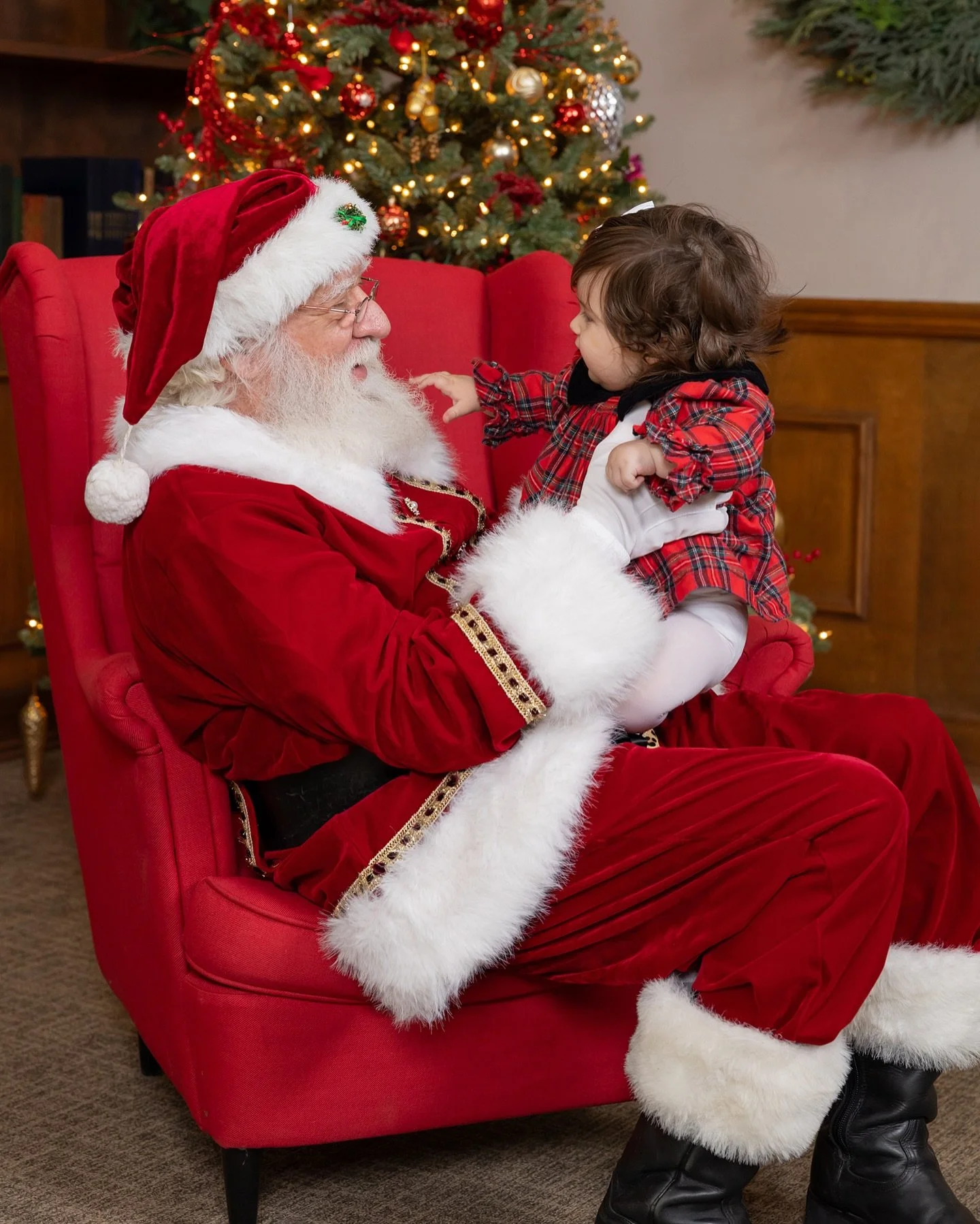 Photographed nearly 400 people this weekend for a big brunch with Santa event. My computer is definitely getting its fair share of editing the man in red!