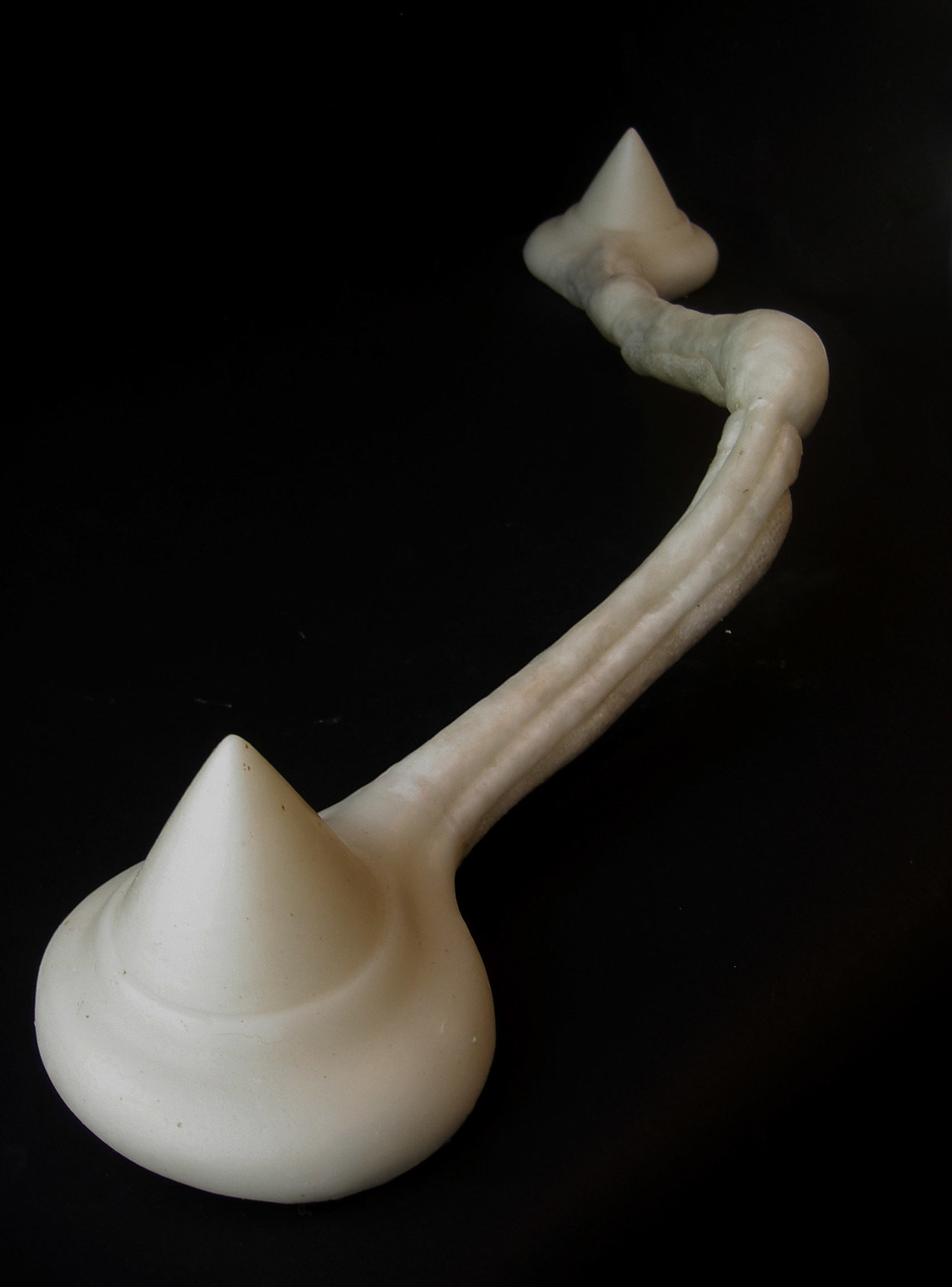 John_Jakobsson_konstnar_skulptur_larv2.JPG