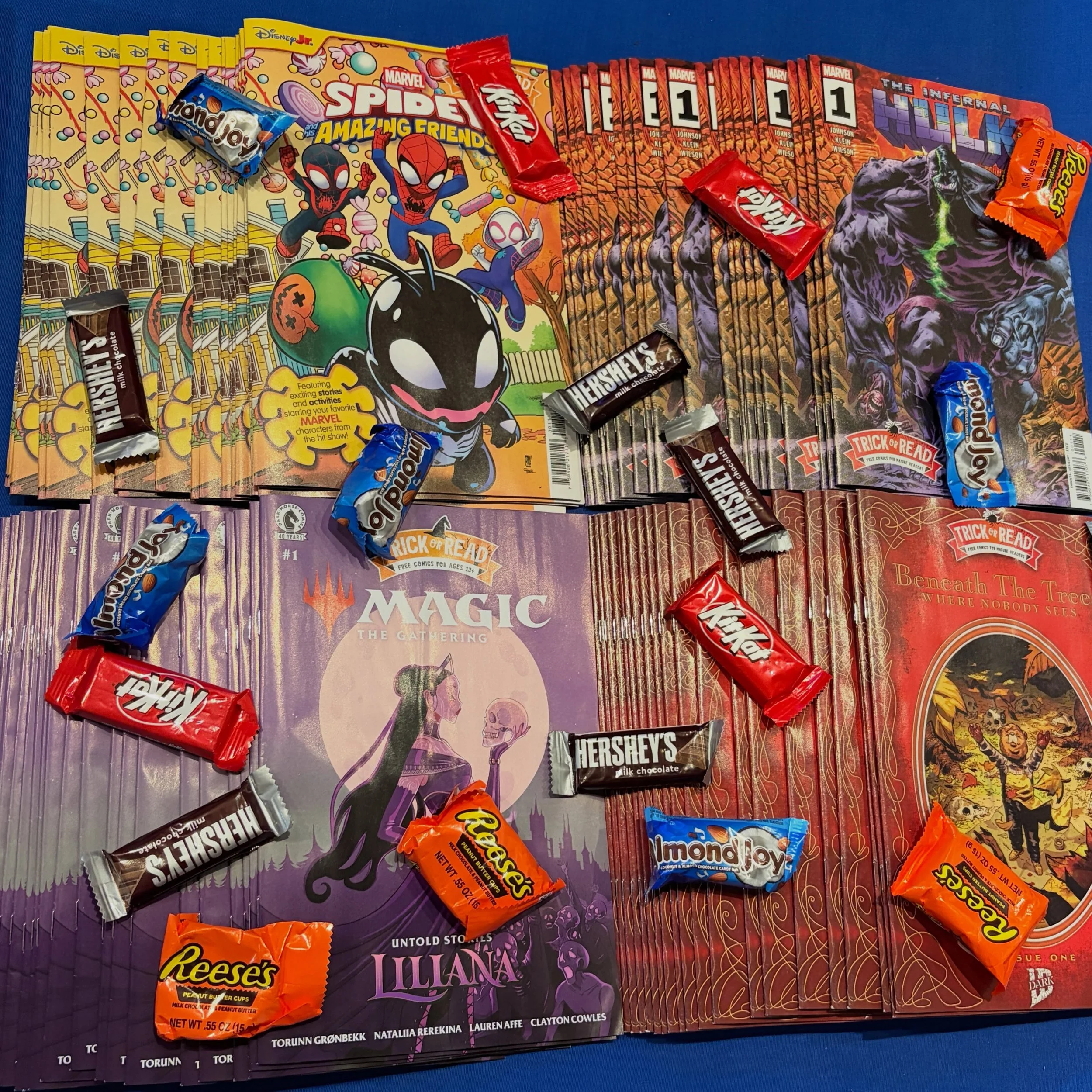 Getting free comics and candy ready for Halloween! We&rsquo;ll have 4 different Trick or Read comics available:

🕷️ An all ages friendly Spidey &amp; His Amazing Friends

😡 A reprint of the 1st issue of Infernal Hulk

🧛🏻&zwj;♀️ Magic the Gatherin