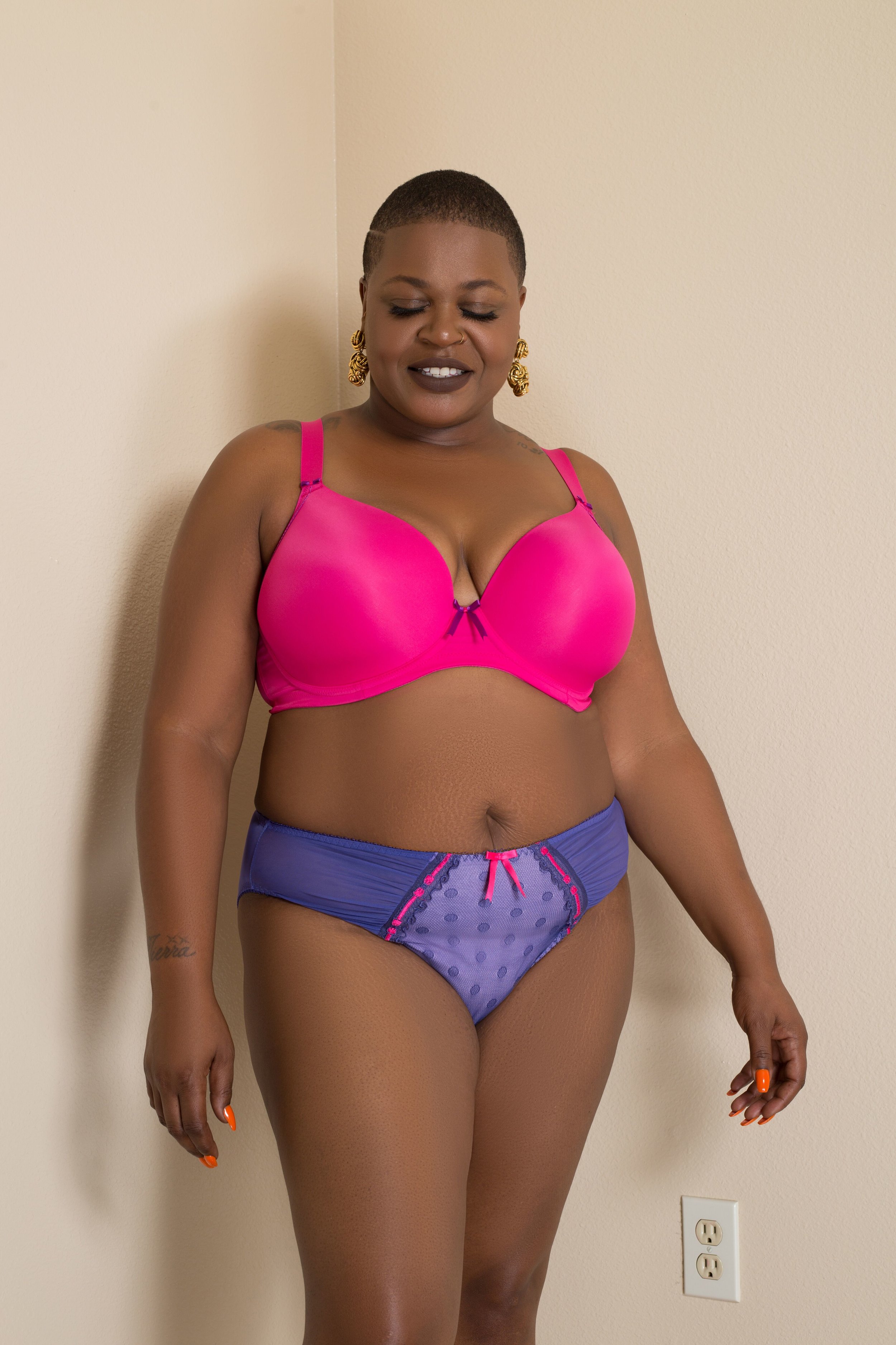 pink bra.jpeg