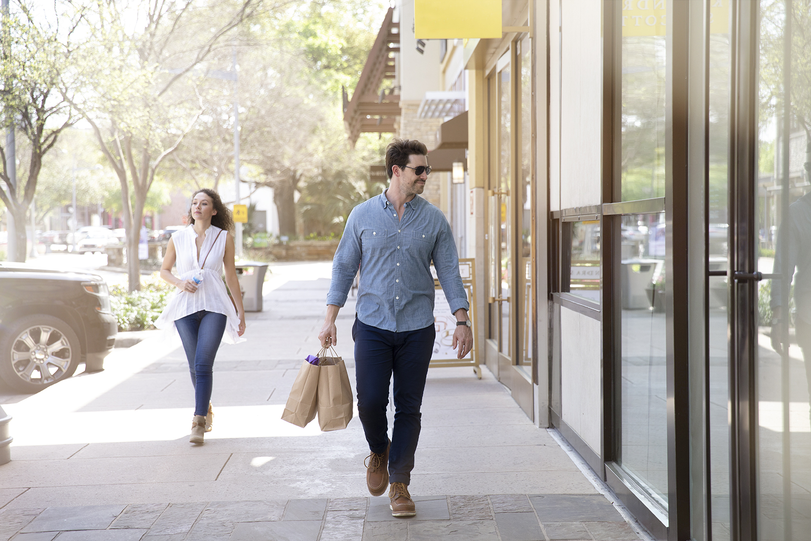 RETAIL_0F3A0103_11x7 150dpi.jpg