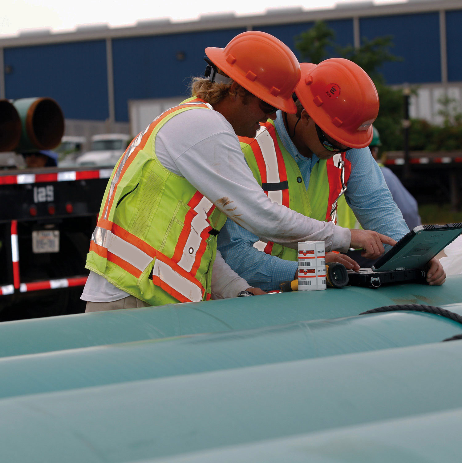 workers_2.jpg