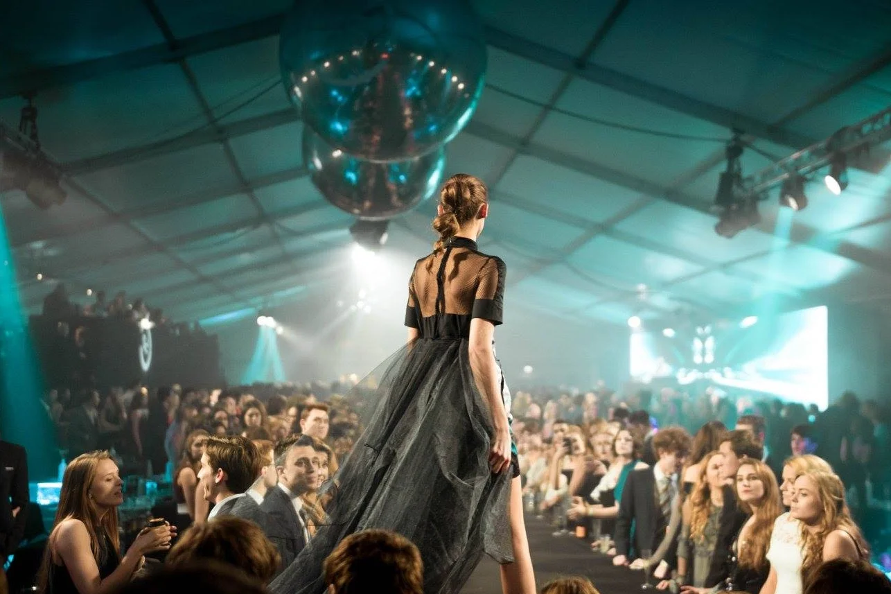 FS2017 RUNWAY 15.jpg