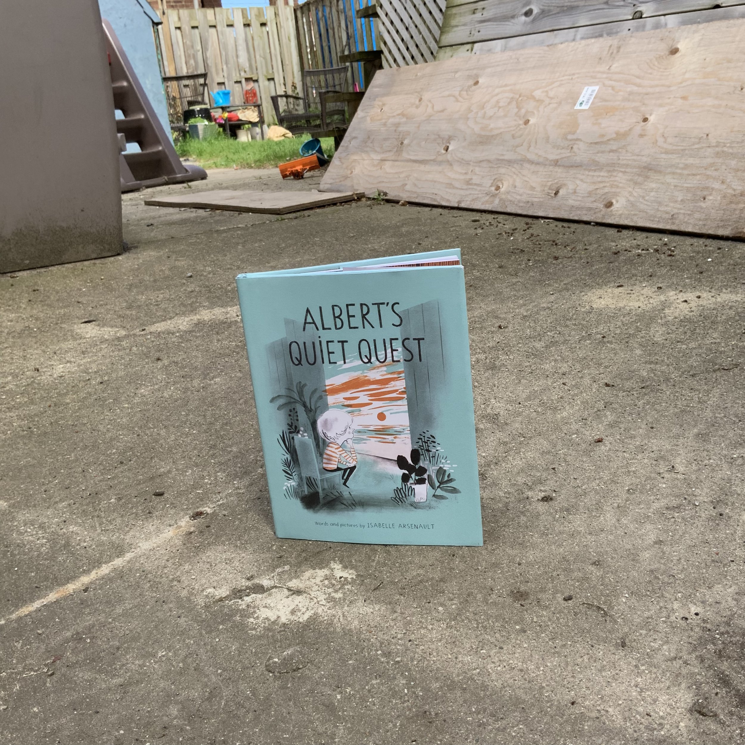 Outdoor Reading Season