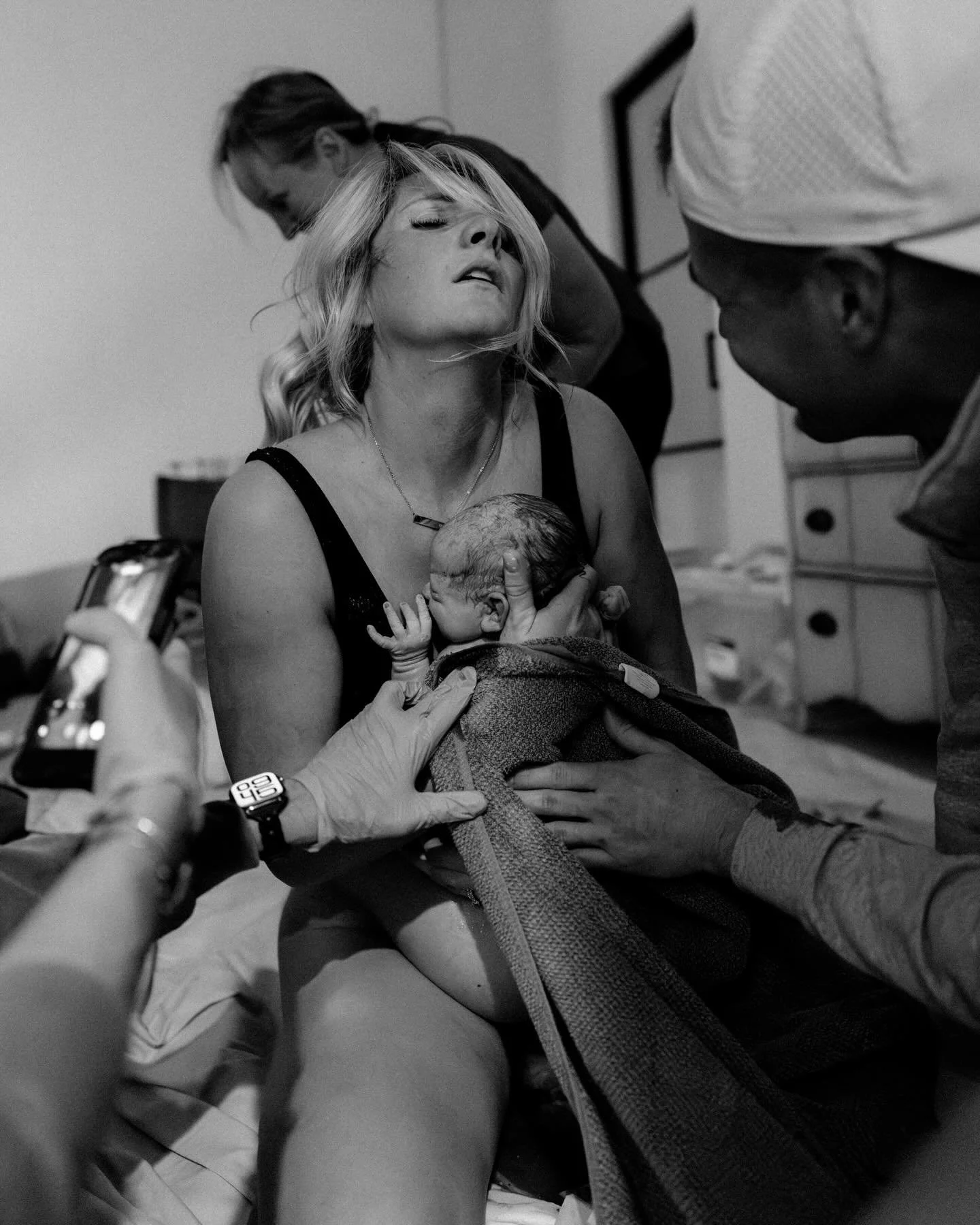 First birth of 2026! I can&rsquo;t believe that this is my job😭 getting to show these mamas that they are goddesses ✨