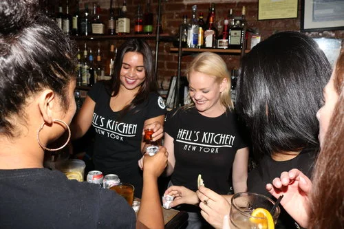 5 Happy Hour Hells Kitchen Food Bar Best Happy Hour Bar Nyc