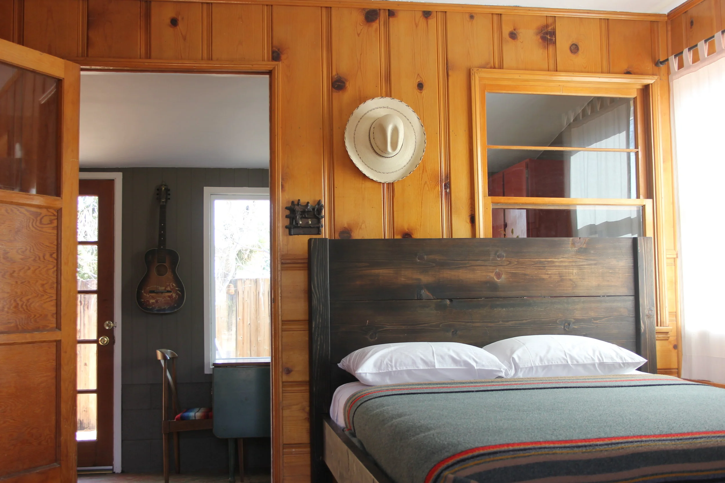  Rimrock Ranch Cabins 