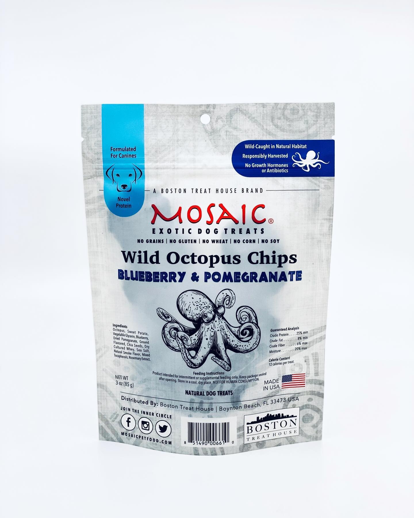 Wild Octopus w/ Blueberry Pom. 
#octopus #healthydogtreats #immunebooster