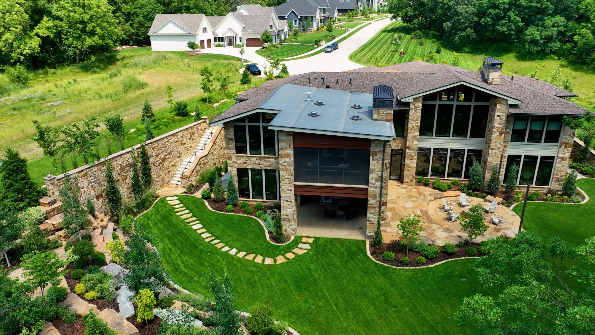 12870 Ridgeview Dr. Urbandale.jpg