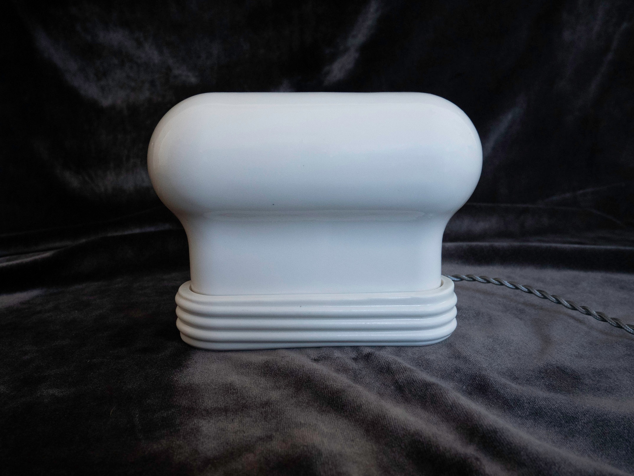 Porcelain Light Bulb Table Lamp