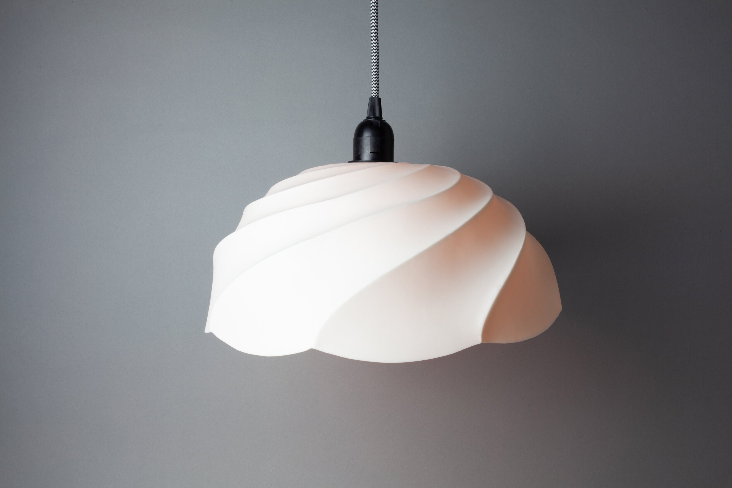 Flora Porcelain Pendant Lamp